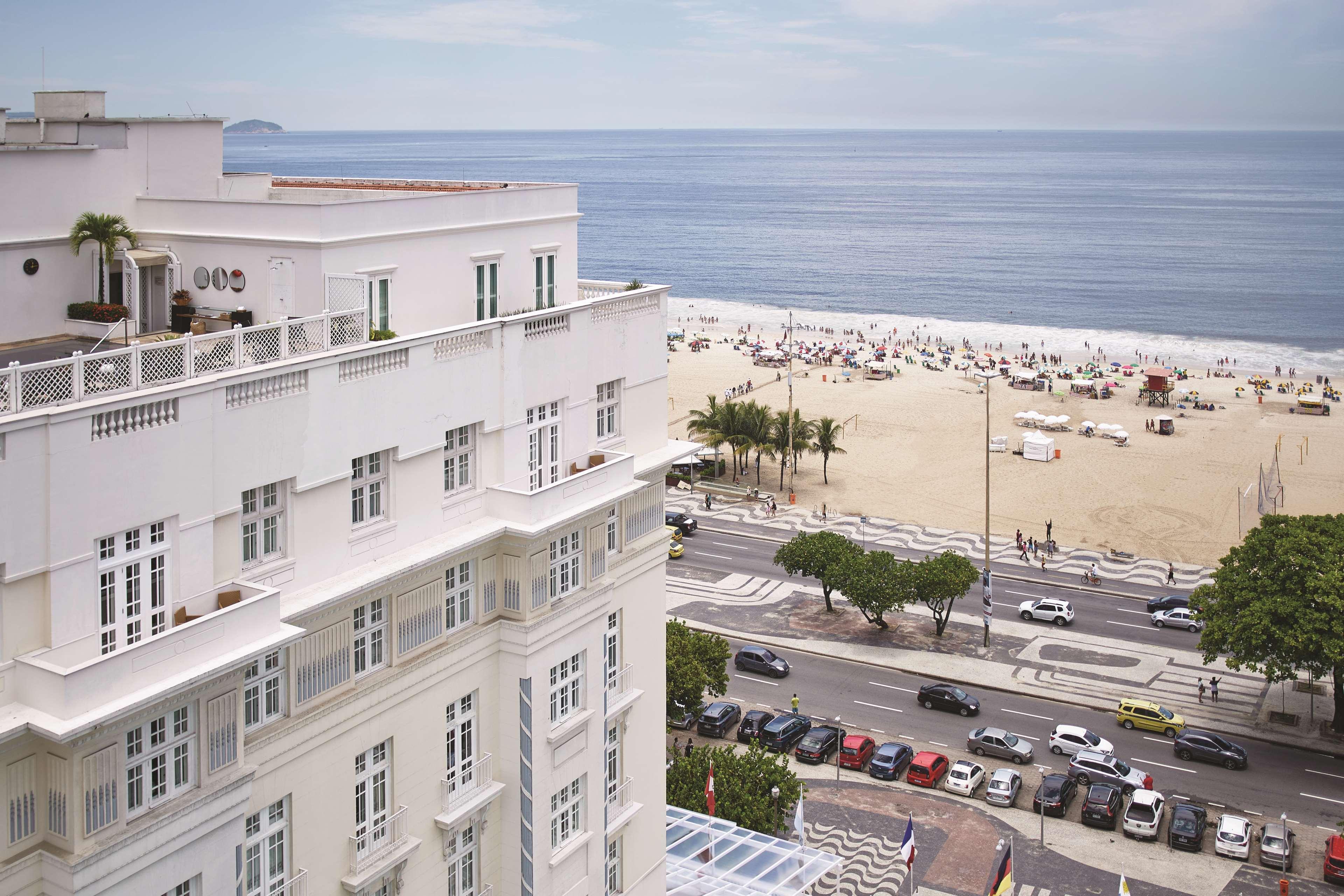 Copacabana Palace, A Belmond Hotel, Ρίο ντε Τζανέιρο Εξωτερικό φωτογραφία The hotel and the beach