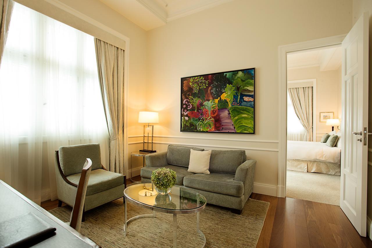 Copacabana Palace, A Belmond Hotel, Ρίο ντε Τζανέιρο Εξωτερικό φωτογραφία A suite at the Mandarin Oriental, Singapore